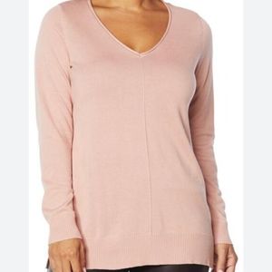 NWOT Vneck blush sweater Size XL